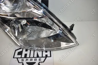 Фара правая FAW V2