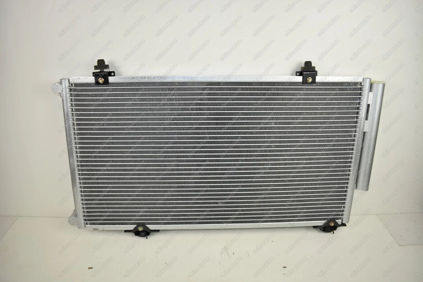 Радиатор кондиционера FAW V5