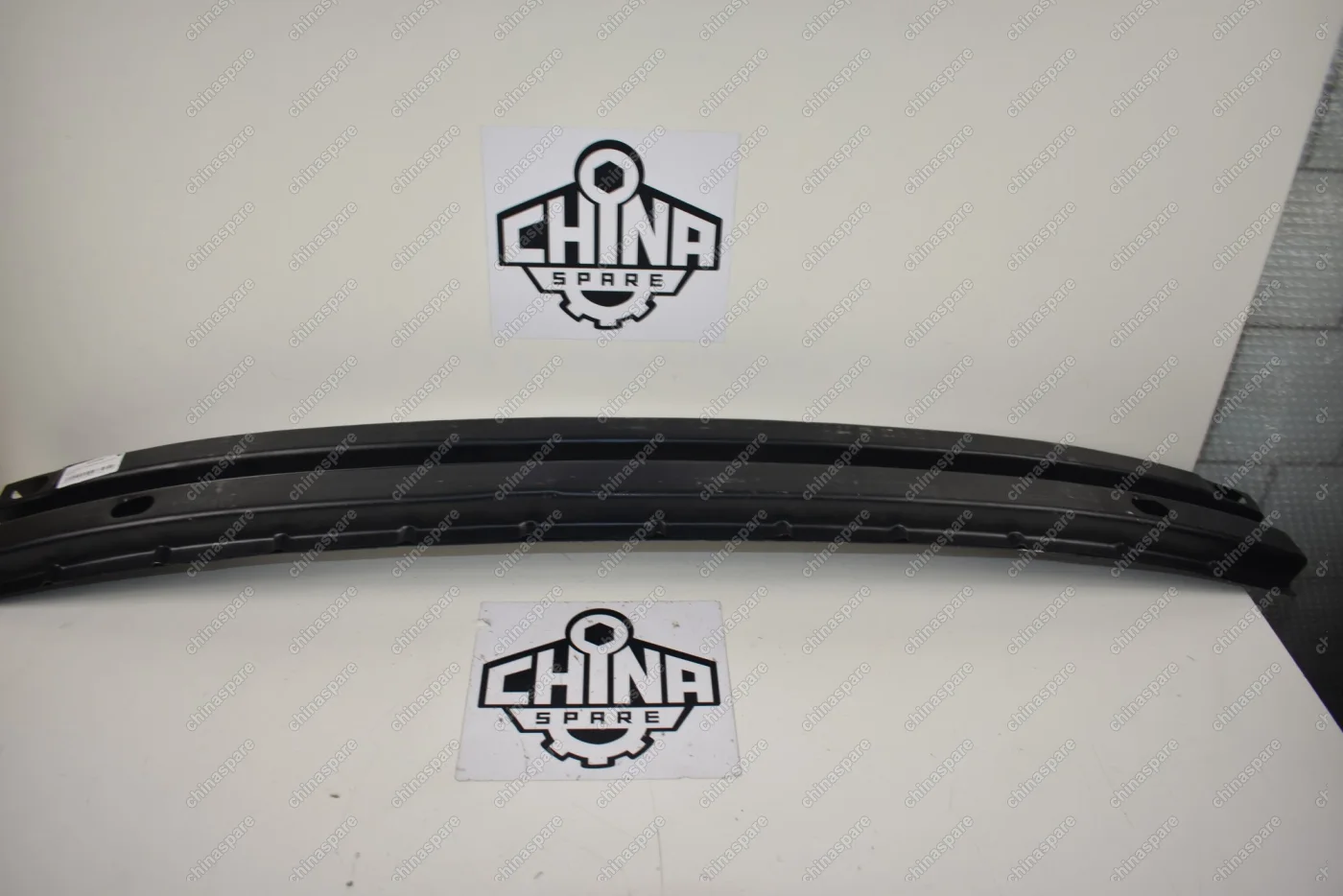 Усилитель переднего бампера FAW V5