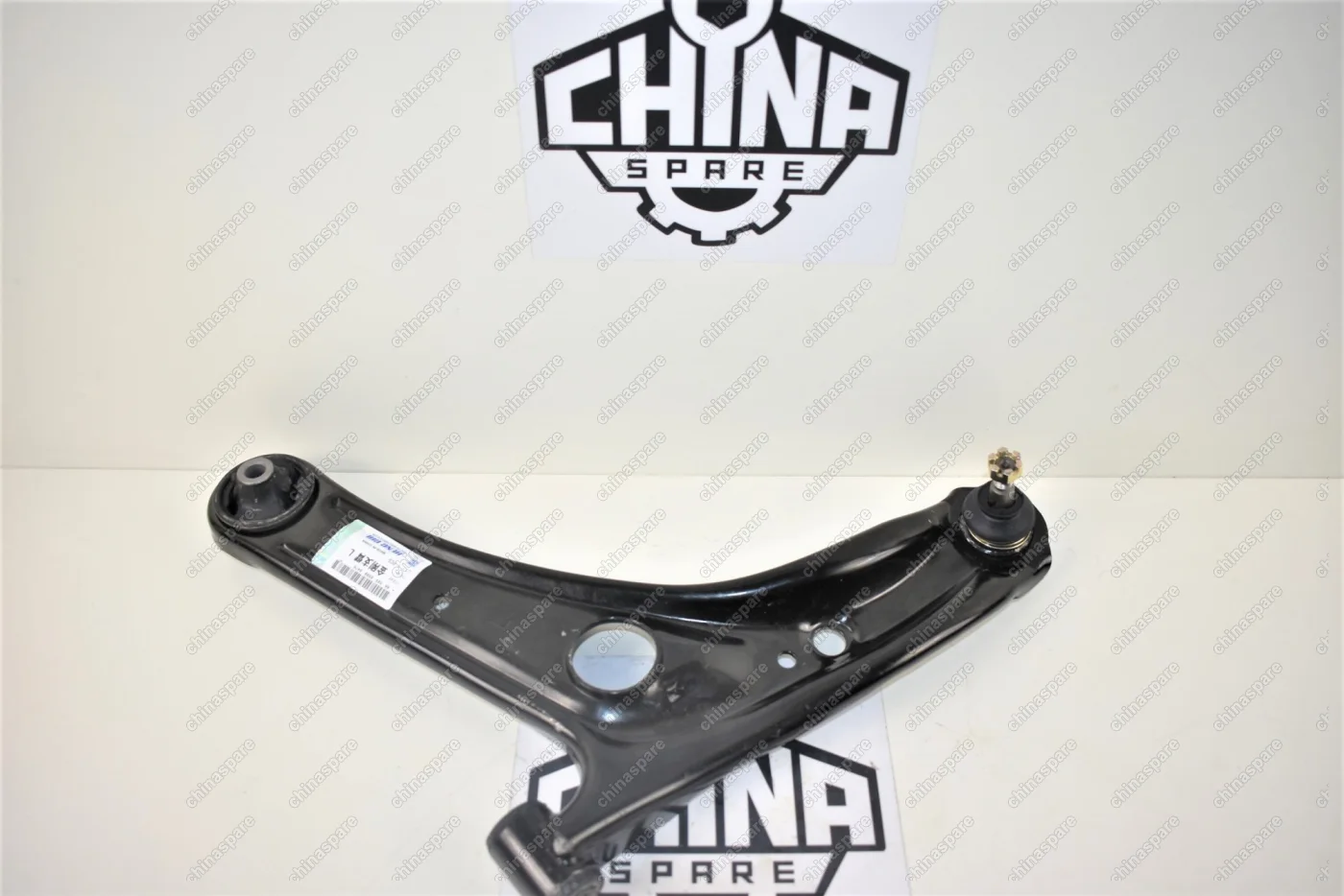 Рычаг передней подвески левый FAW V5, Vita