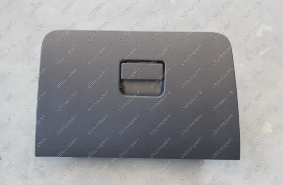 106800368300669 Бардачок (черный gl) Geely Emgrand EC7