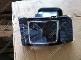 1068050292 Дефлектор правый Geely Emgrand EC7