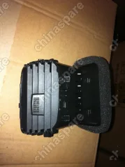 1068050293 Дефлектор центральный левый Geely Emgrand EC7