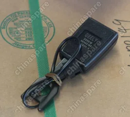 106300015000669 Замок ремня безопасности передний (черный) Geely Emgrand EC7