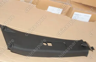106800106600669 Накладка средней правой стойки верхняя Geely Emgrand EC7