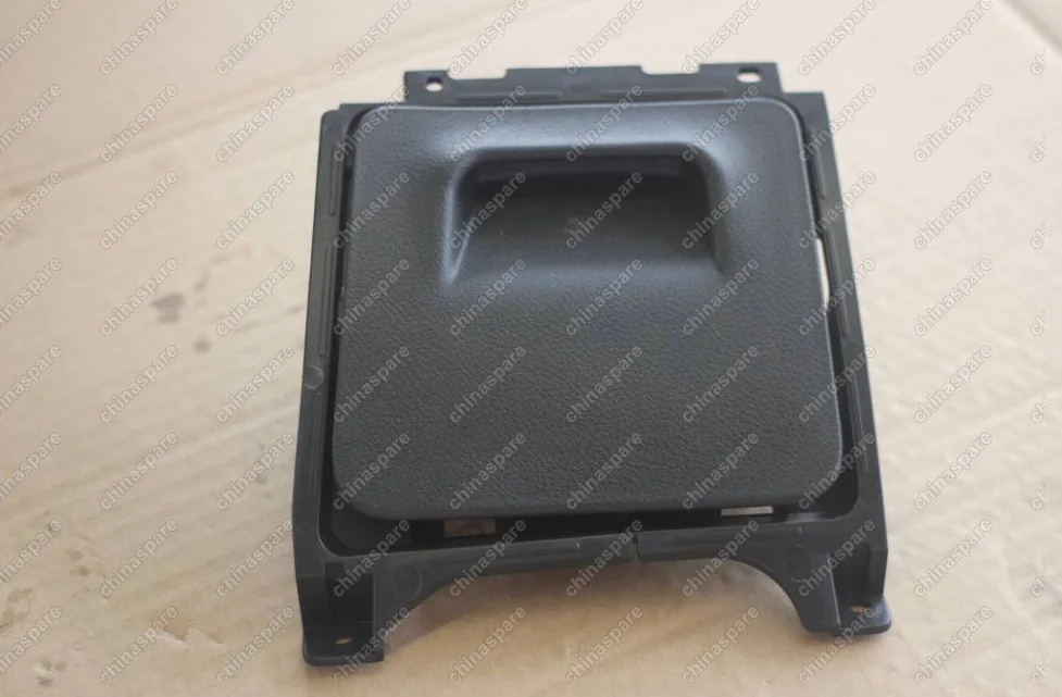106800368800669 Перчаточный ящик левый (черный) Geely Emgrand EC7