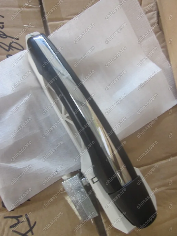 1068023308 Ручка внешняя передней правой двери Geely Emgrand EC7