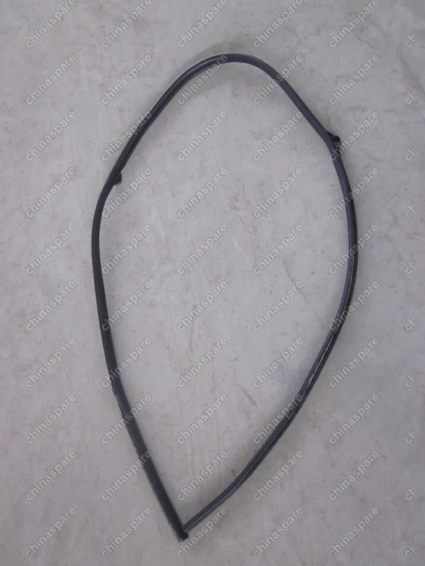 106800325700669 Уплотнитель задней левой дверной рамки Geely Emgrand EC7