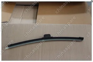 Щетка стеклоочистителя правая Geely Emgrand EC7
