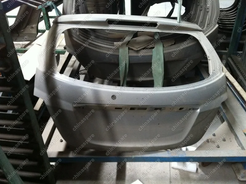 Дверь задняя (багажник) Geely Emgrand EC7