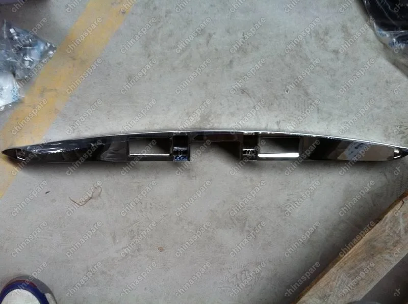 Молдинг двери багажника Geely Emgrand EC7