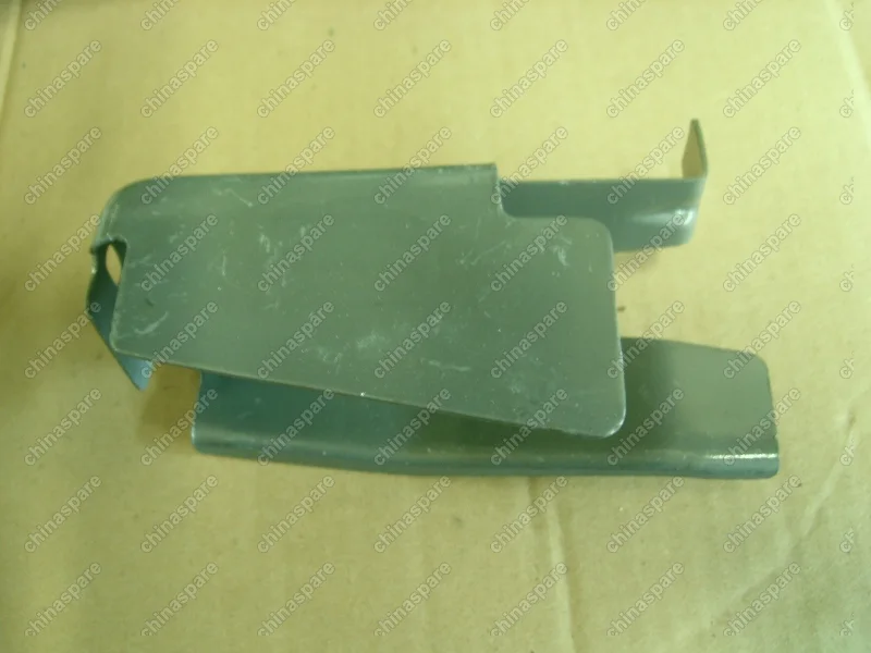 Кронштейн фары передней правый Geely Emgrand EC7