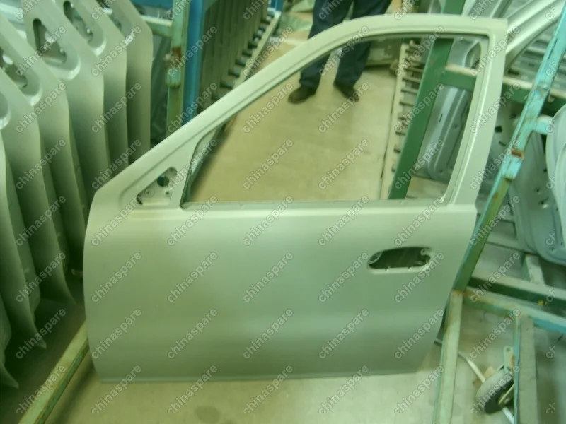 Дверь передняя левая Geely Emgrand EC7