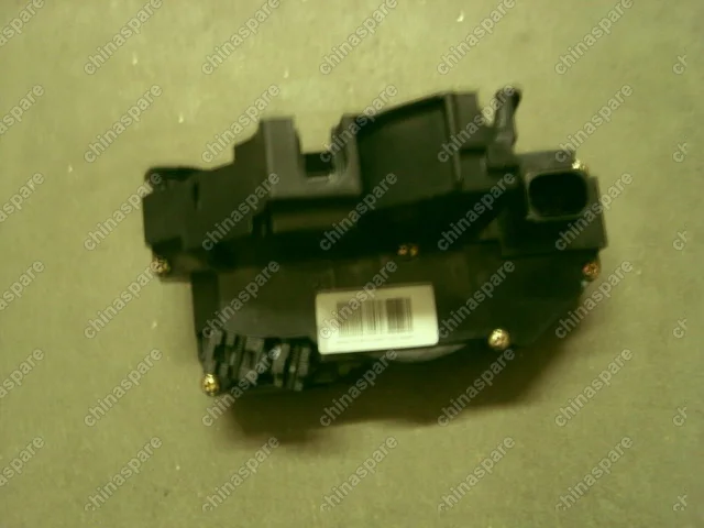 Замок задней левой двери Geely Emgrand EC7