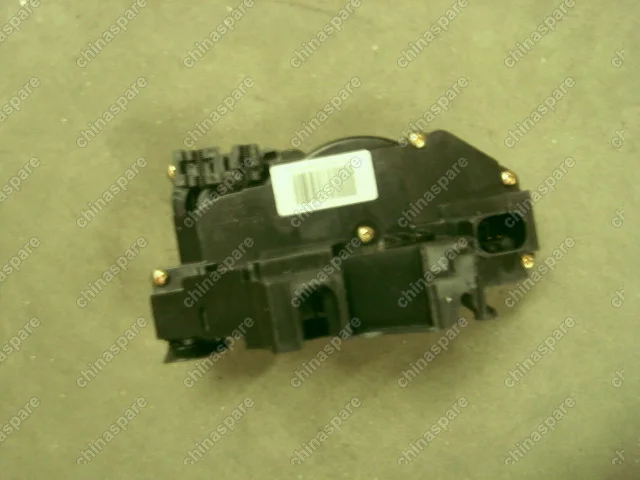 Замок задней правой двери Geely Emgrand EC7