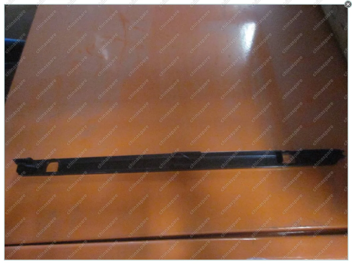 1068003704 Панель люка левая Geely Emgrand EC7