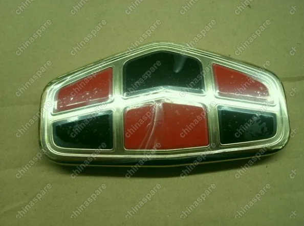 1068020189 Эмблема крышки багажника Geely Emgrand EC7
