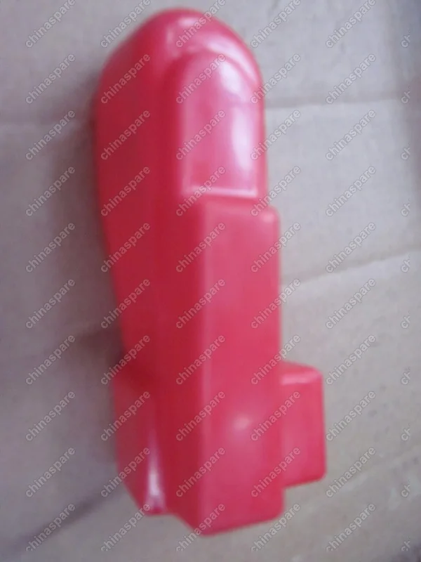 Защитный чехол клеммы плюсовой Geely Emgrand EC7