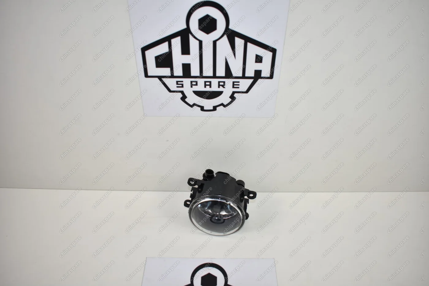 Фара противотуманная Geely Emgrand EC7