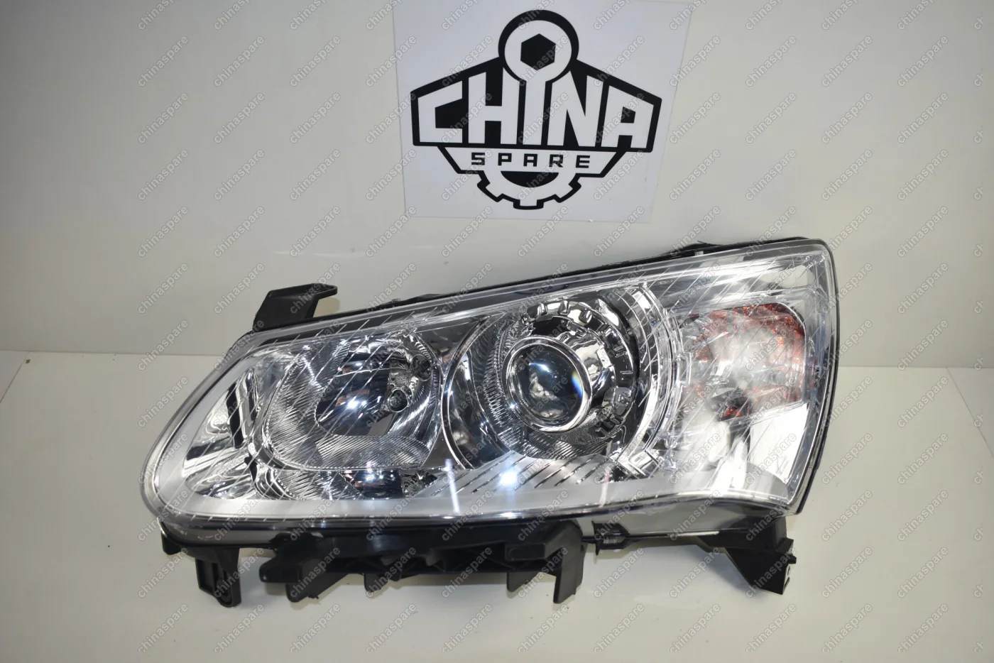 Фара передняя левая Geely Emgrand EC7