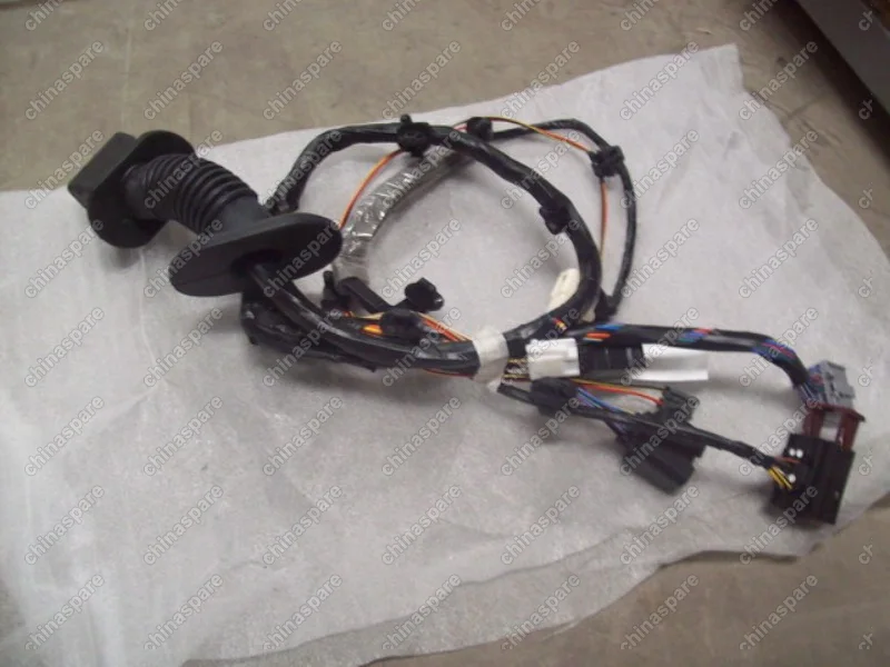 1067001147 Жгут поводов передней левой двери (anti-nip) Geely Emgrand EC7