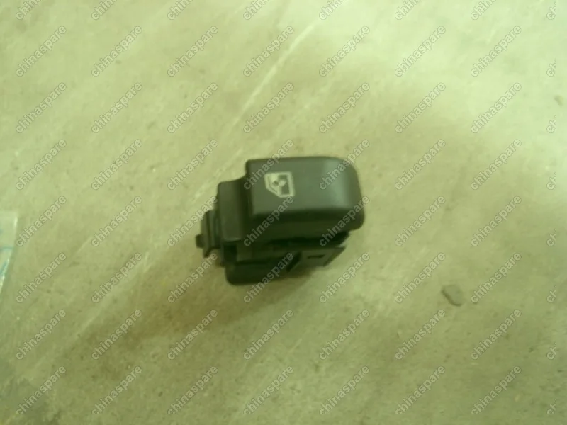 Кнопка стеклоподъемника передней правой двери Geely Emgrand EC7