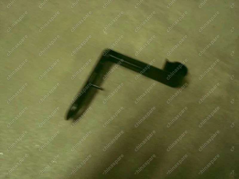 1064001576 Кронштейн троса Geely Emgrand EC7