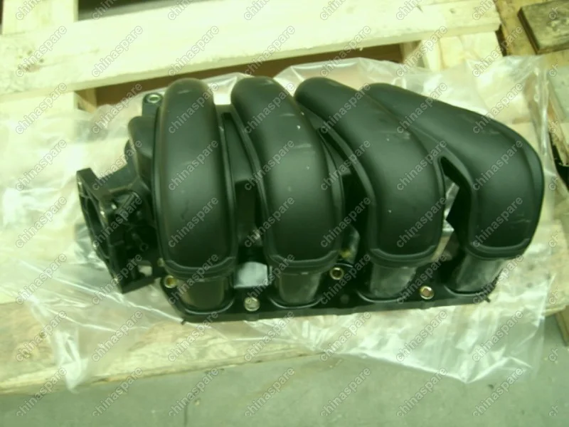1136000222 Впускной коллектор Geely Emgrand EC7
