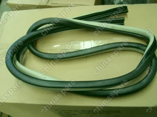 1068003257 Lr doorframe weatherstrip Geely Emgrand EC7