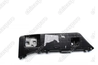 Кронштейн переднего бампера правый Geely Emgrand EC7