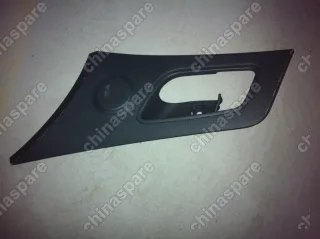 1068002557 Накладка внутренней передней дверной ручки левая Geely Emgrand EC7