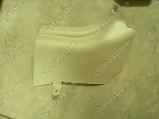 1068001792 Накладка нижняя передней правой стойки Geely Emgrand EC7