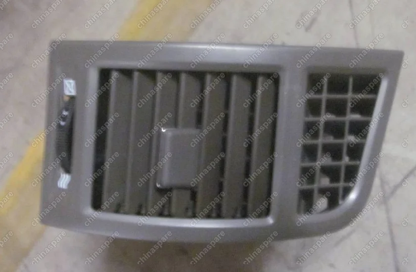 1068020386 Left vent Geely Emgrand EC7