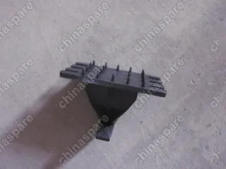 1068001347 Клипса верхней панели багажника Geely Emgrand EC7