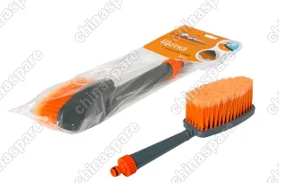 Щетка для мытья с насадкой для шланга