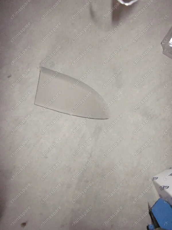 Накладка панели подлокотника задней левой двери Geely Emgrand EC7