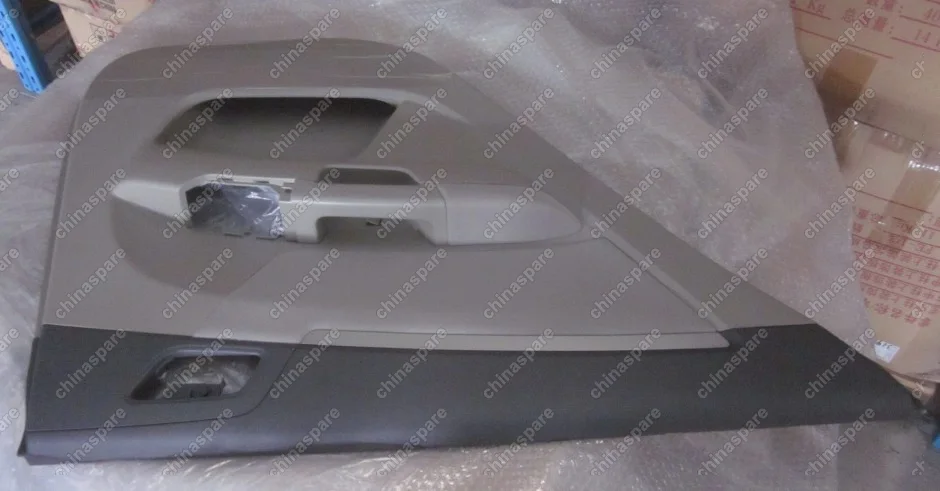1068002720 Панель задней левой двери Geely Emgrand EC7