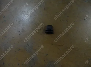 1068000202 Клипса пластиковая заднего сидения в сборе Geely Emgrand EC7