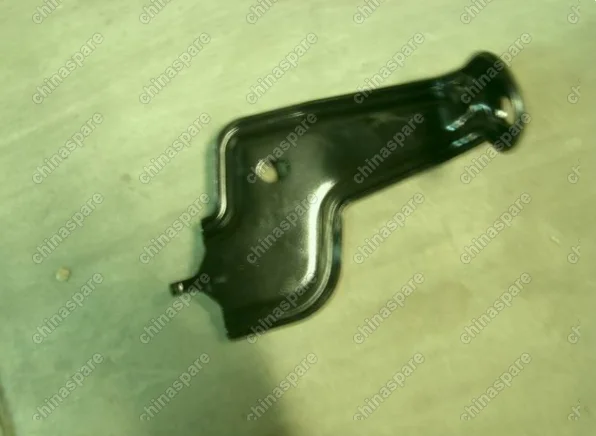 Кронштейн заднего сиденья левый Geely Emgrand EC7