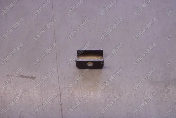 1064000138 Кронштейн троса ручника Geely Emgrand EC7