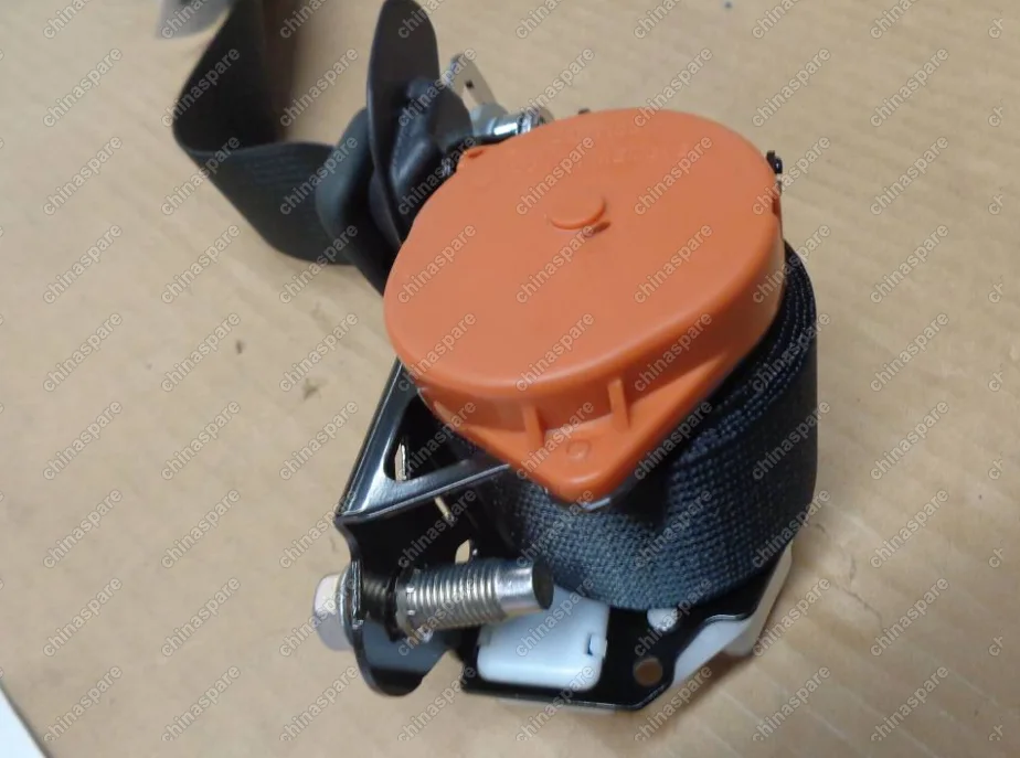 Ремень безопасности (задний правый) Geely Emgrand X7