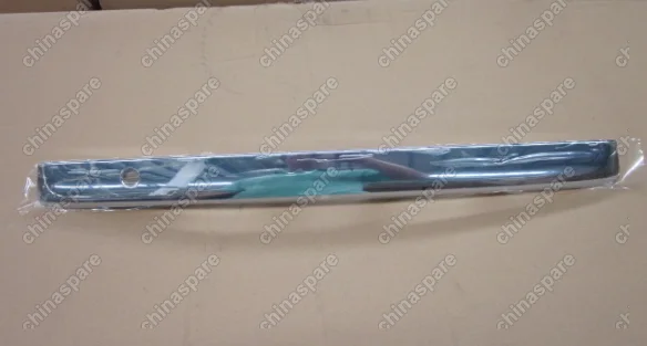 Молдинг задней двери Geely Emgrand X7