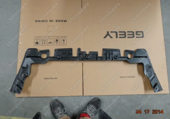 Накладка переднего бампера верхняя Geely Emgrand X7