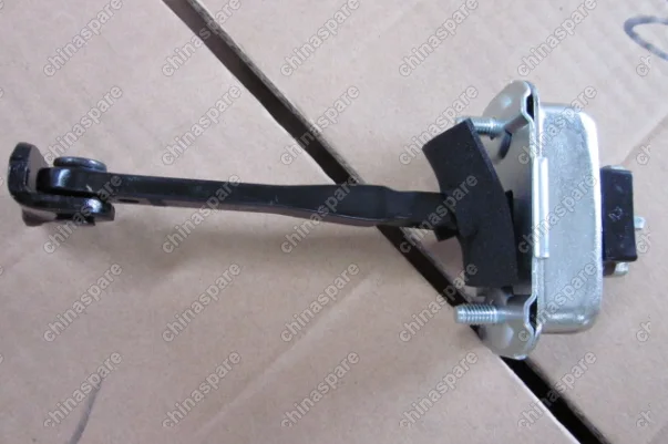 1018010553 Ограничитель передней двери Geely Emgrand X7