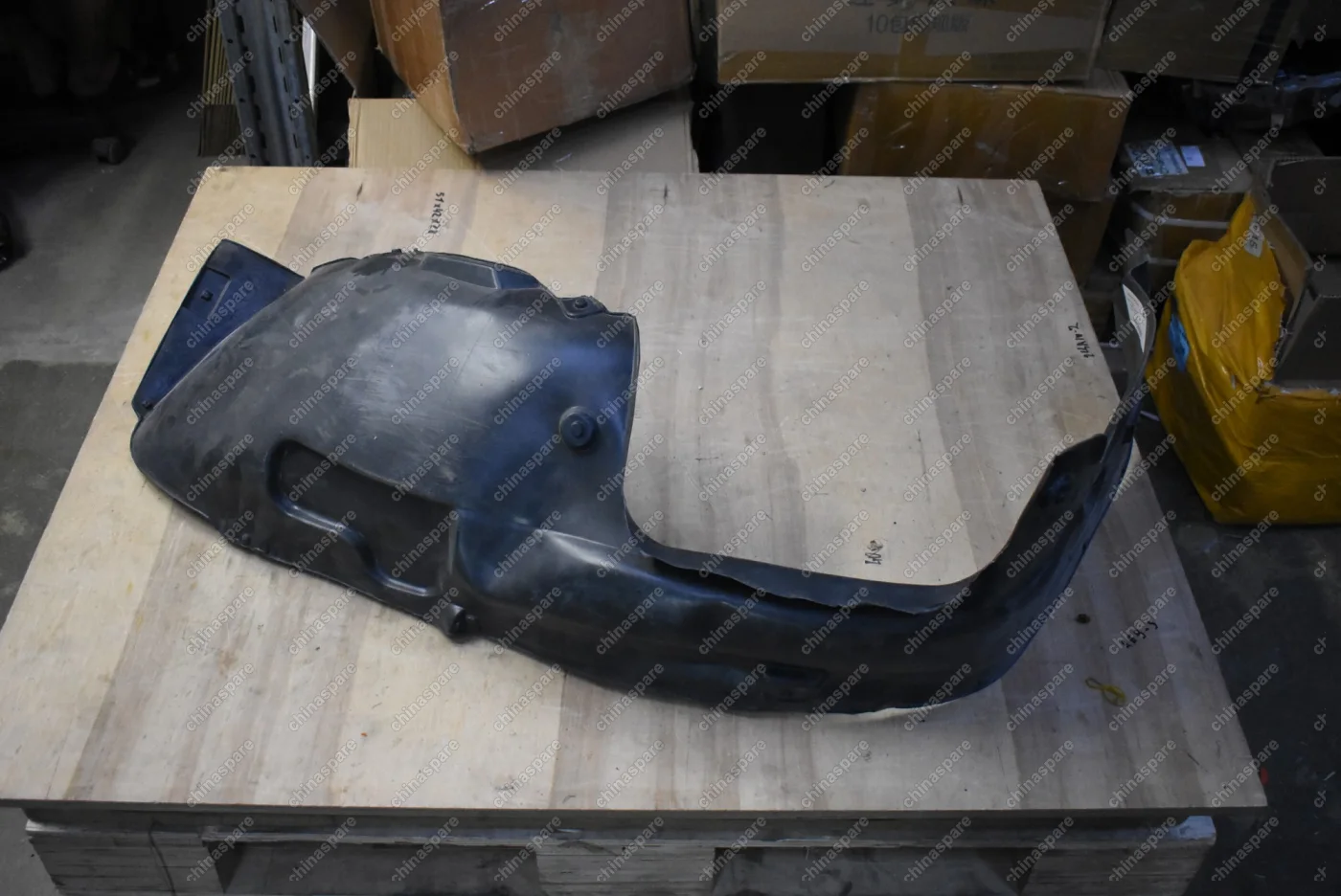 Локер передний левый Geely Emgrand X7