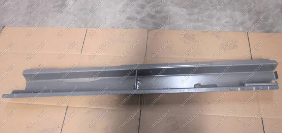 Направляющая панели пола Geely Emgrand X7