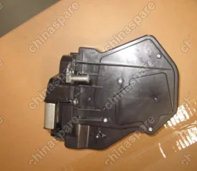 Замок задней левой двери в сборе Geely Emgrand X7