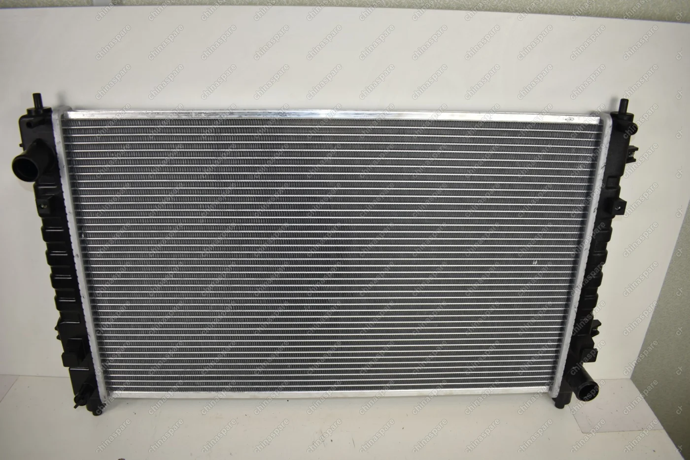 Радиатор охлаждения двигателя Geely Emgrand X7