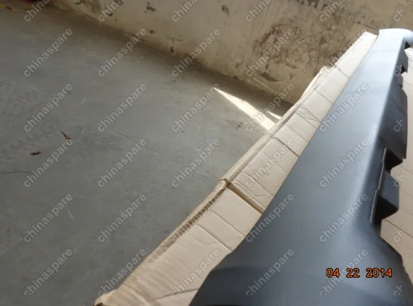 1018013556 Накладка порога левая Geely Emgrand X7