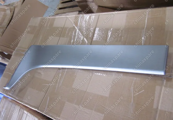 1018013548 Накладка приборной панели правая Geely Emgrand X7